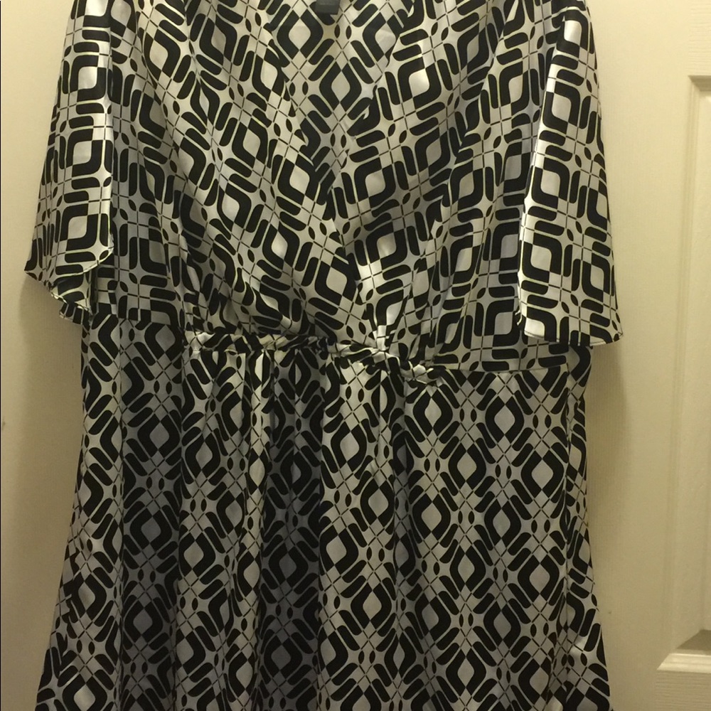 🌷NWOT Lane Bryant Surplice Tunic Sz 22/24